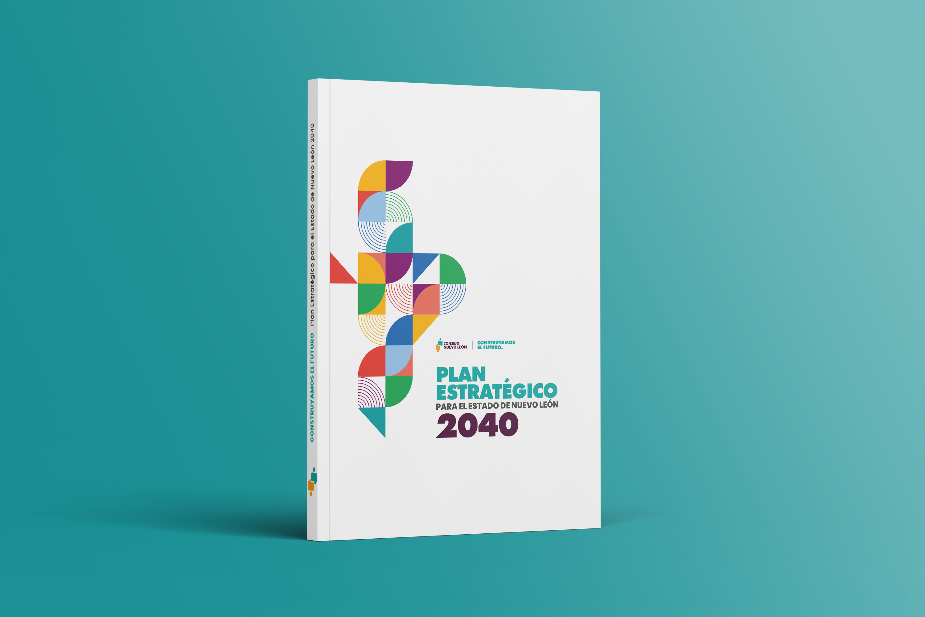 Documento blanco en formato libro en frente de un fondo verde.